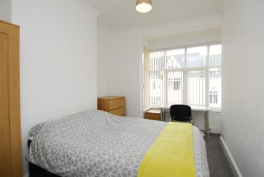 5 bed house, Abingdon Road, North Hill, Plymouth, PL46HZ - Image 3